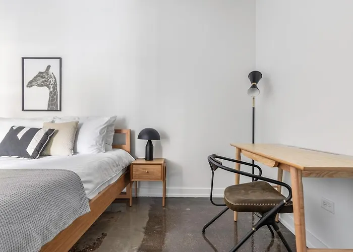 Apartment Uptown 1br W Gym Rooftop Pool 2 Blocks To L Chi-380 Chicago